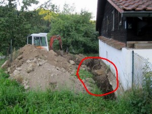 Dieser Riesenstein macht eine herkömmliche Sickerung unmöglich